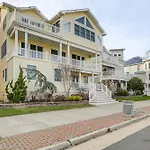 Steps To Shore Spacious Atlantic City Retreat!